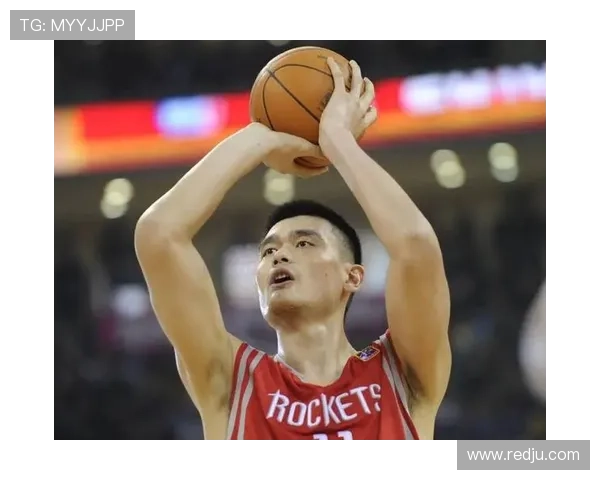 法尔姚明身高对比解析及其在篮球运动中的影响与意义
